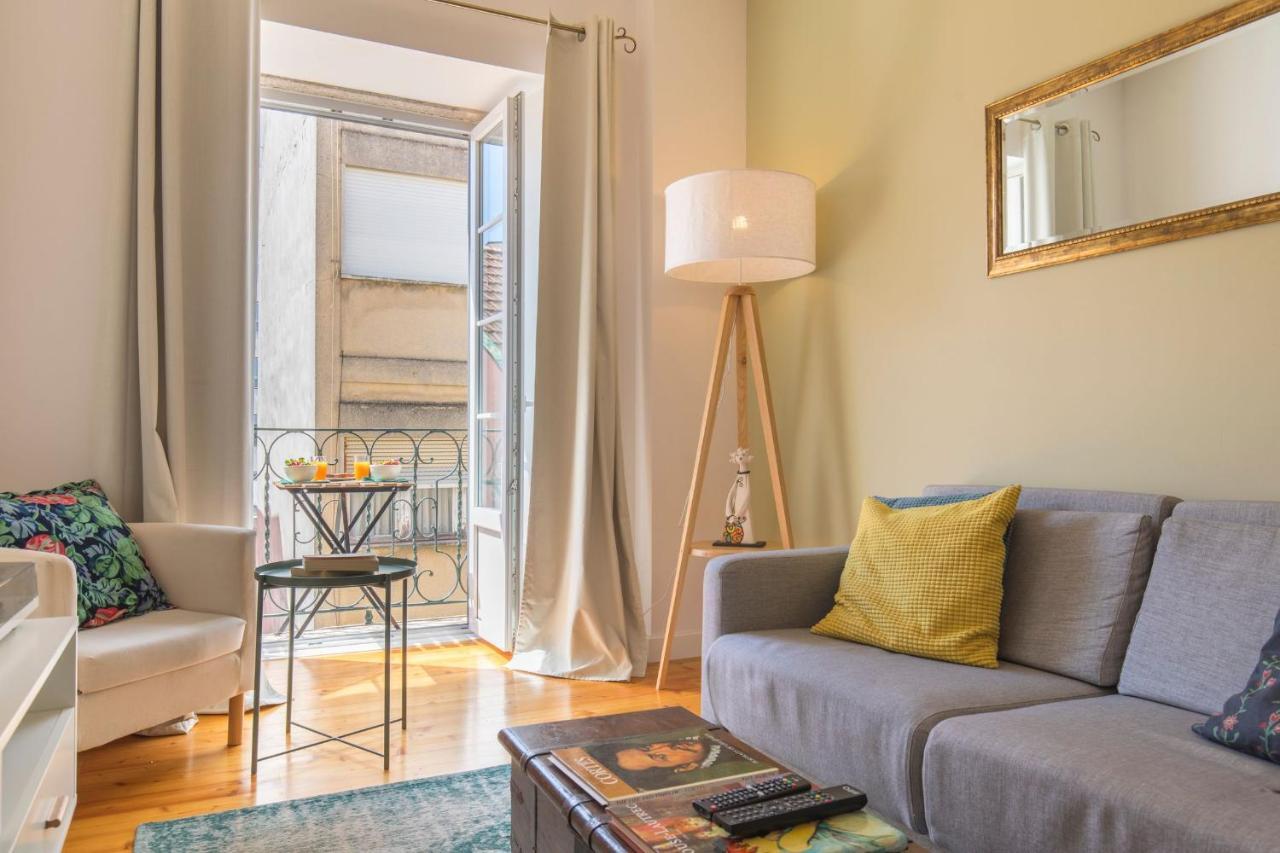 Lovelystay - Sunny Flat W/ Balcony Overseeing Graca And River 리스본 외부 사진